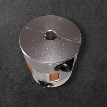 Parkljasta spojka D30L35 za pogonski sklop ID 6mm OD 8mm